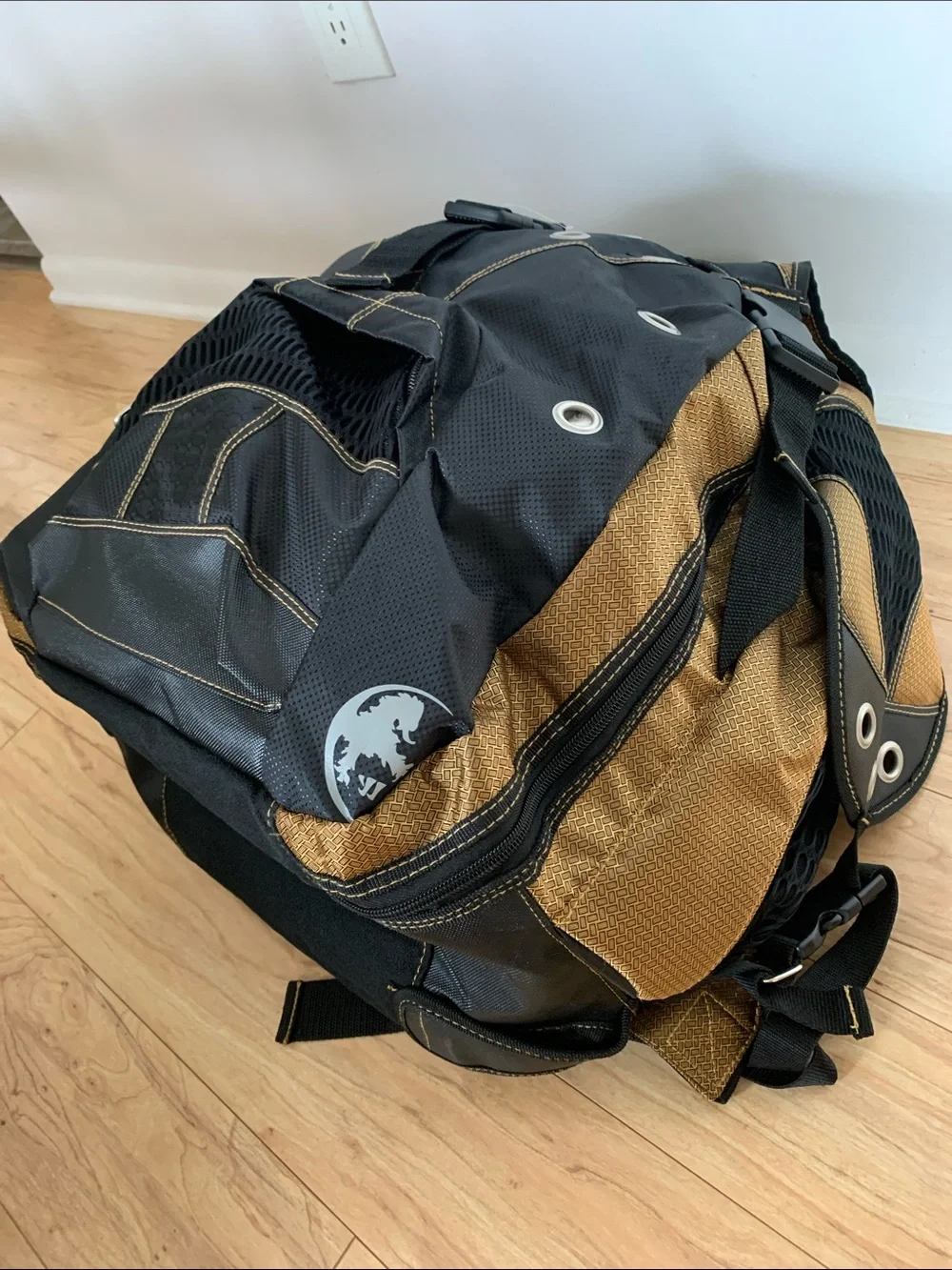 Warrior Jet Pack Max X -Lacrosse  Black & Gold Backpack